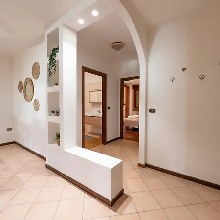 Terrace - 2 Camere, 2 Bagni, Metro A Due Passi Turim