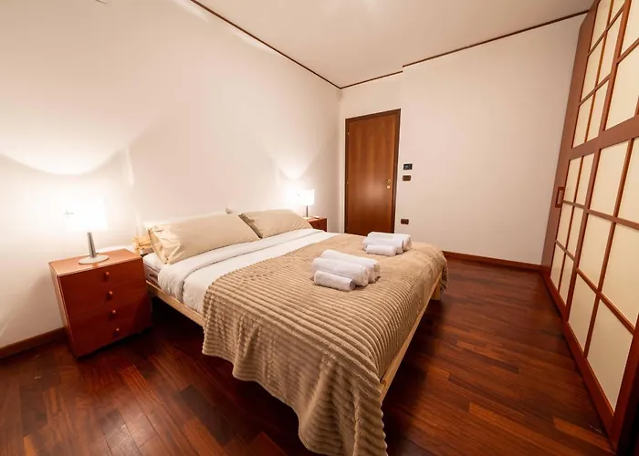 Terrace - 2 Camere, 2 Bagni, Metro A Due Passi アパート *