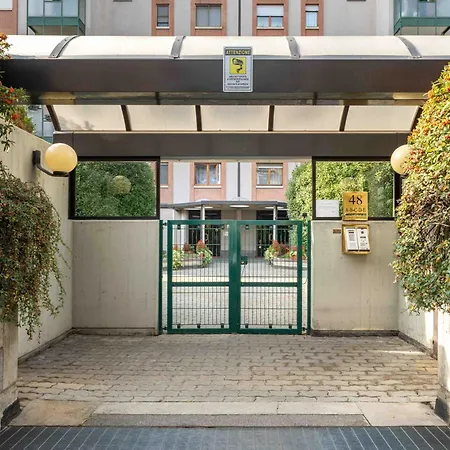 Appartement Terrace - 2 Camere, 2 Bagni, Metro A Due Passi *