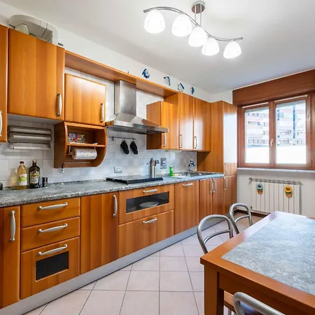 Terrace - 2 Camere, 2 Bagni, Metro A Due Passi Apartment *